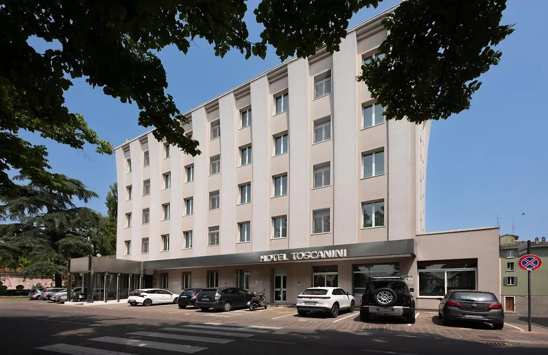 Hotel Toscanini-1