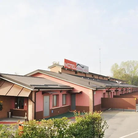 Rimmel Motel-2