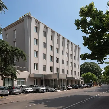 Hotel Toscanini-2